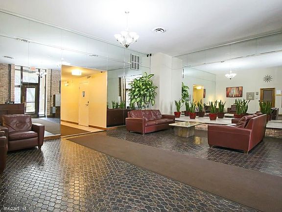 3rd image of 6015 N Mozart St #1313