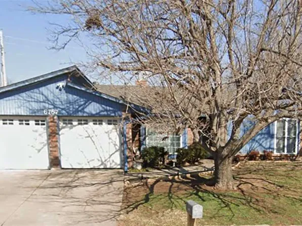 6767 SW Chaucer Dr, Lawton, OK 73505
