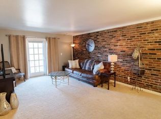 1060 Chatham Park Dr APT C, Pittsburgh, PA 15216