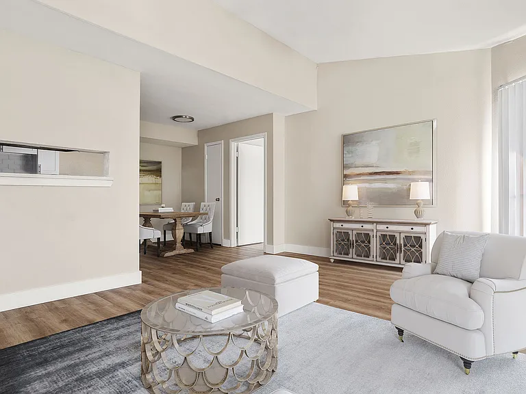 C235370 EnclaveAtBearCreek_VS Stills_1B1B2LivingRoom2