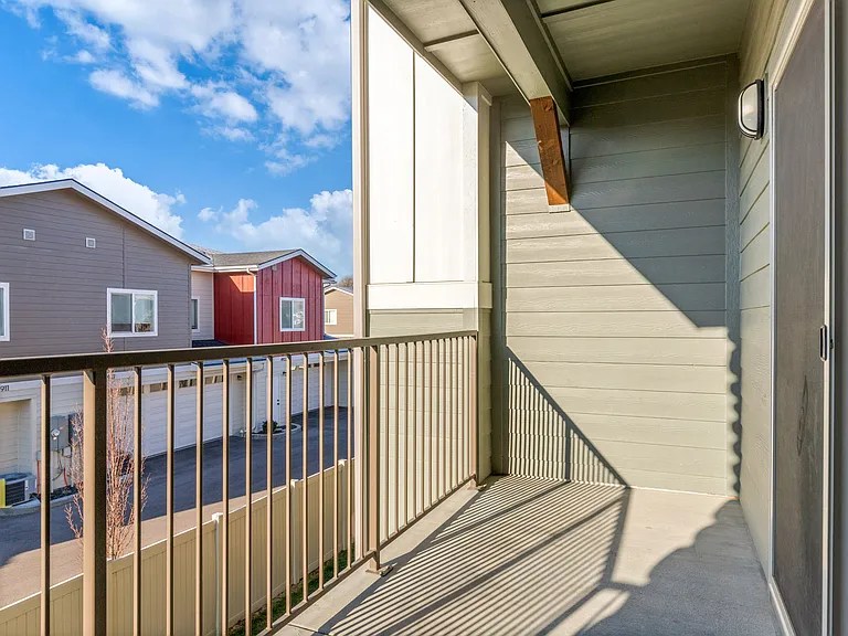 Legacy at 50th St Apartments — Photo 45