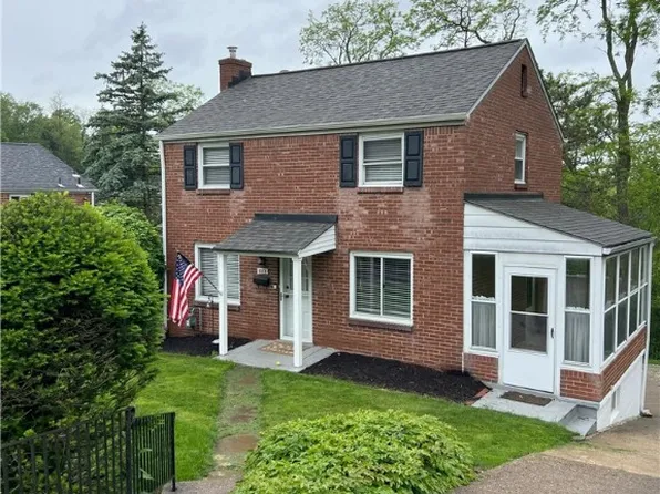 1078 Greenlawn Dr, Pittsburgh, PA 15220