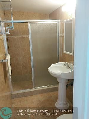 2nd image of 104 Commercial Blvd #1-2