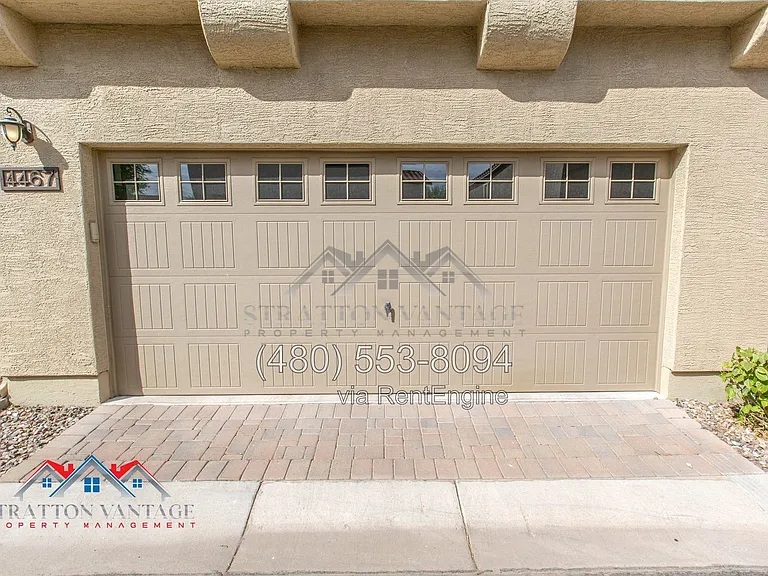 4467 E Remington Dr — Photo 6