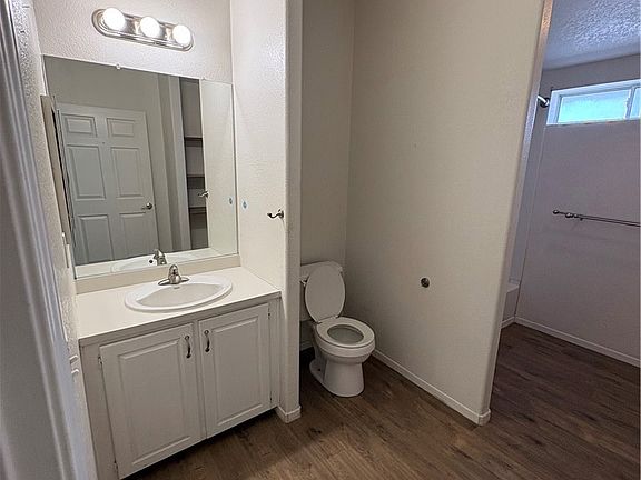 5th image of 32810 Olive Ave