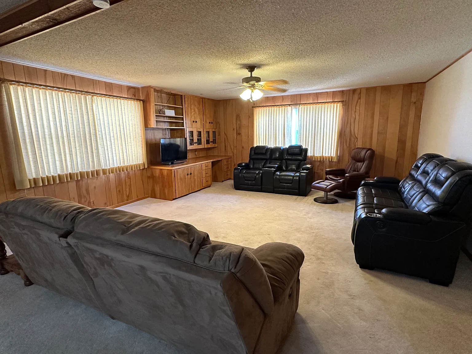 4 bed, 3150 sqft, $5,000 — Photo 2