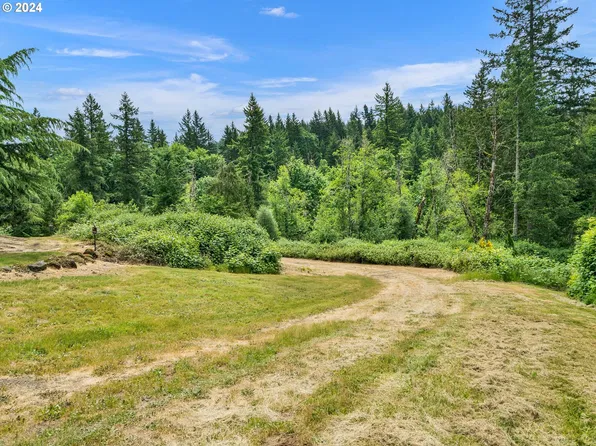 20717 S Monpano Overlook Dr, Oregon City, OR 97045