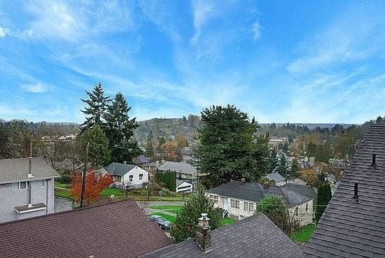 Stunning views of Madison Valley from large deck off the mas