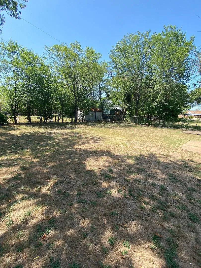 1006 South 5th Street — Photo 4