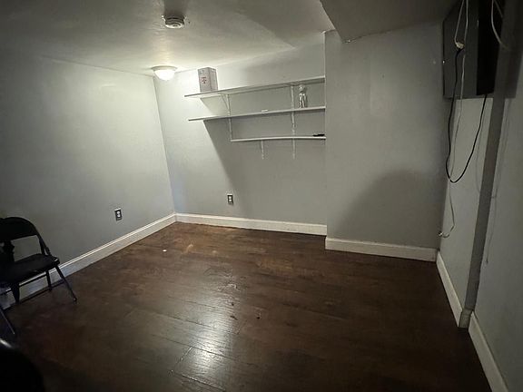3rd image of 120 Highland Ave APT B
