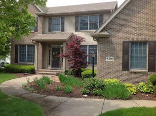 5196 Berkshire Ct, Bettendorf, IA 52722