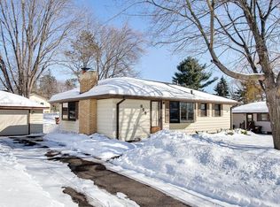 659 Grange Ave N, Oakdale, MN 55128