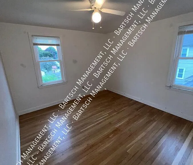 7718 W Center St #4 — Photo 6