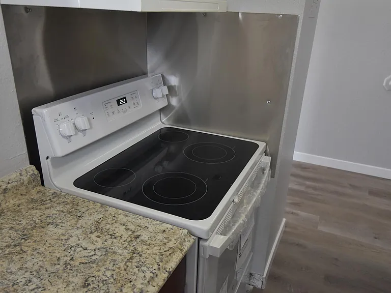 4235 Loomis Ave #1 — Photo 7