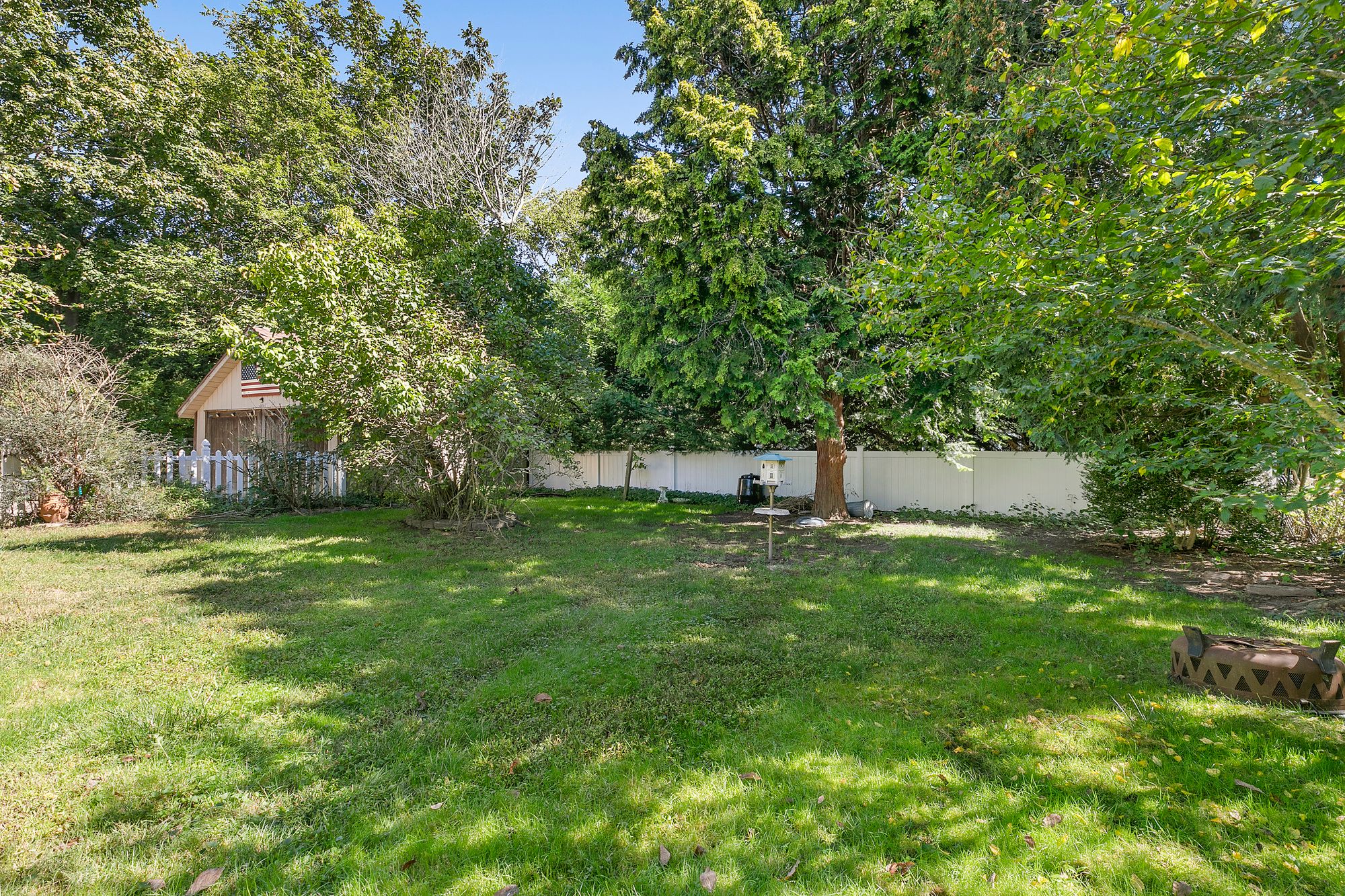 56 Sherrill Rd, East Hampton, NY 11937 Out East