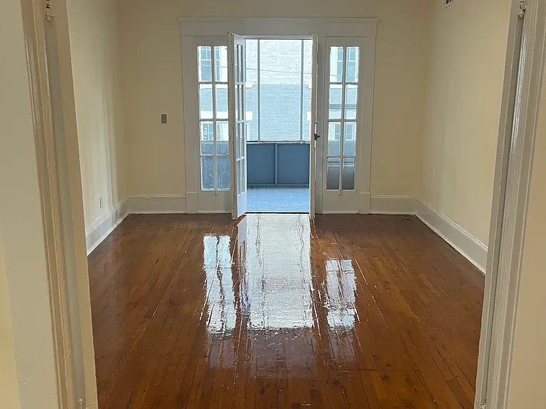1094 N Ave NE #7 — Photo 8