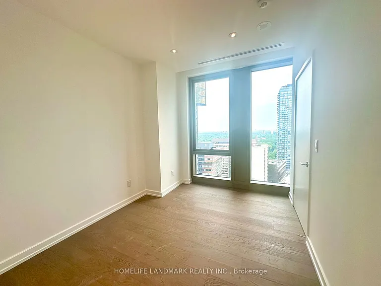 50 Scollard St #1701 — Photo 23