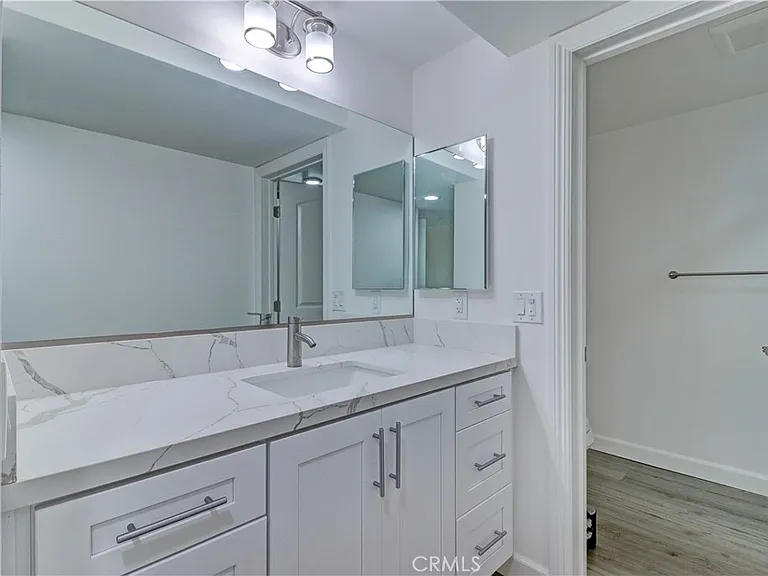 5515 Paseo Del Lago W #2G — Photo 22