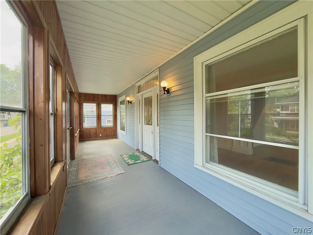 3 bed, 2.0 bath, 1578 sqft, $2,500 — Photo 3