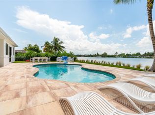 21230 NE 25th Ct, Miami, FL 33180