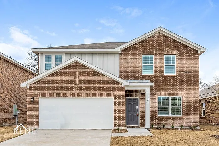 551 London Dr
