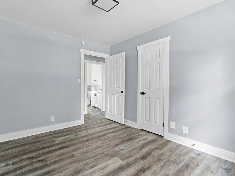 219 Kirby Dr — Photo 16