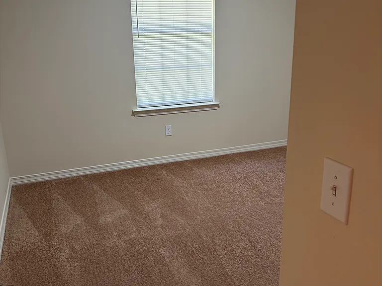 Chantilly Cir — Photo 12