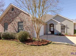 17851 Lake Azalea Dr, Baton Rouge, LA 70817