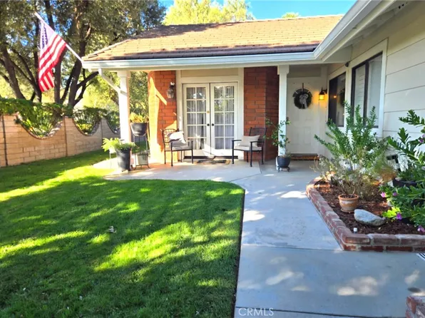 25951 Matel Rd, Santa Clarita, CA 91355