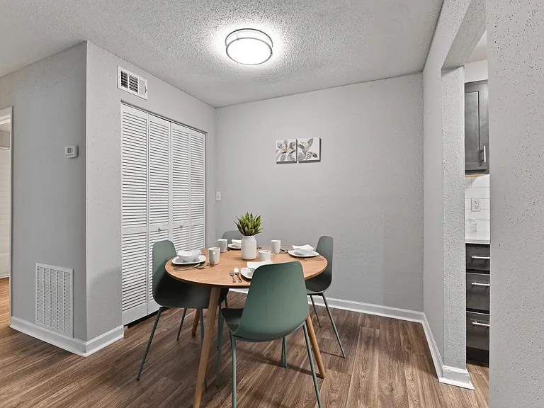 Premier Apartments — Photo 5