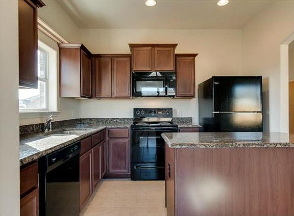 3rd image of 2209 Sable Wood Dr