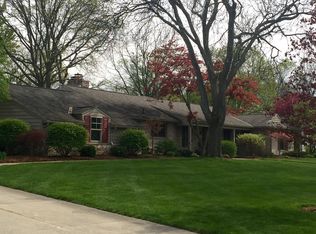 634 Applegate Ln, East Lansing, MI 48823