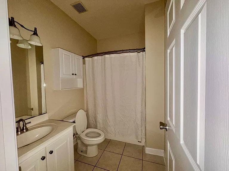 235 Wellington Pl — Photo 13