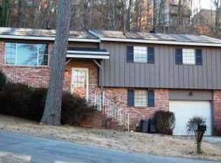585 Forest Dr, Birmingham, AL 35209