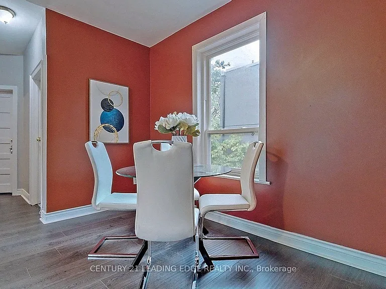 233 Borden St #UPPER LEVEL — Photo 6