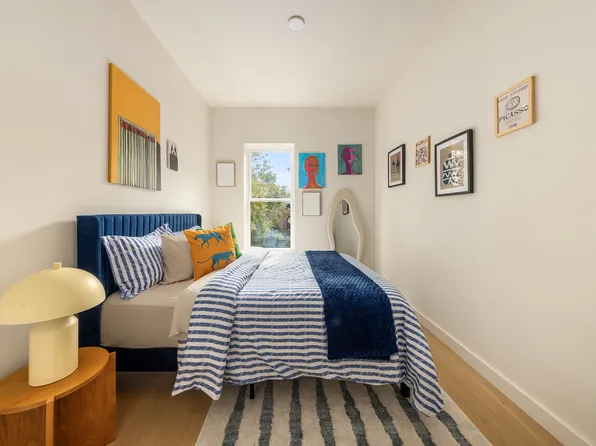 591 Tenth Street image 15 of 26