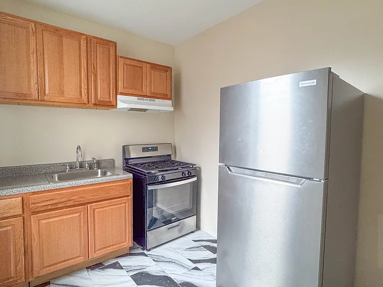 2430 63rd St #23 — Photo 4