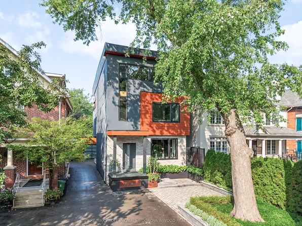 144 Mavety St, Toronto, ON M6P 2L9