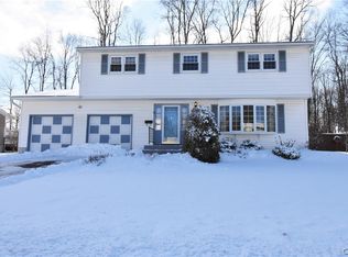 129 Riverdale Rd, Liverpool, NY 13090