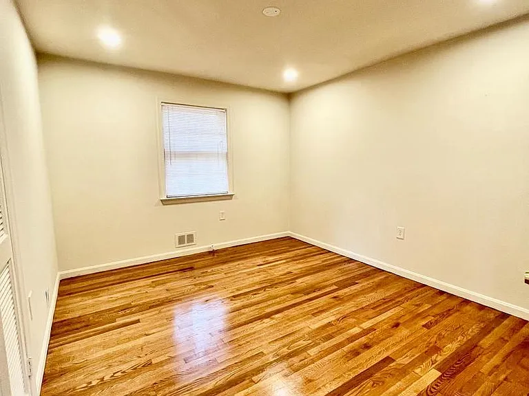 7510 Sanner Rd — Photo 8