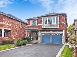 6766 Tattinger Ave, Mississauga, ON L5W 1P4