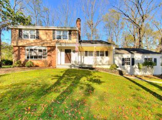 20 White Oak Dr, Colts Neck, NJ 07722