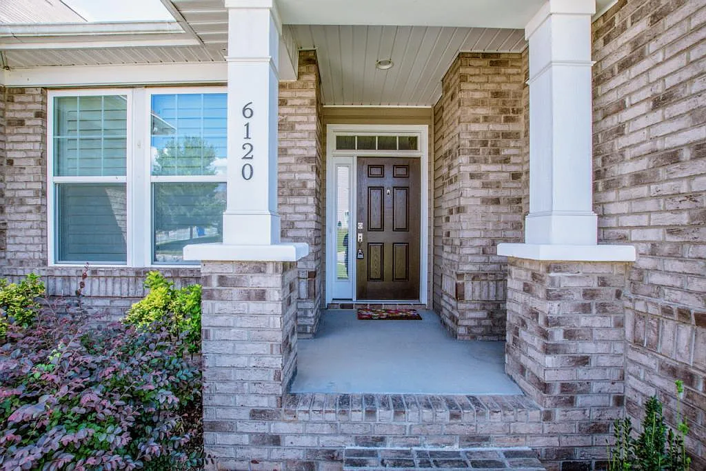 6120 Durango Way — Photo 3