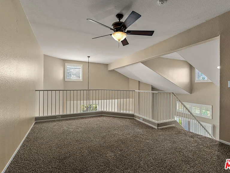1010 S Farralon Ln — Photo 13