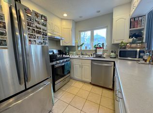 148 Thorndike St #TOWNHOUSE, Brookline, MA 02446