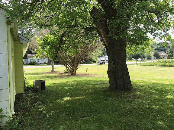 Peacful yard