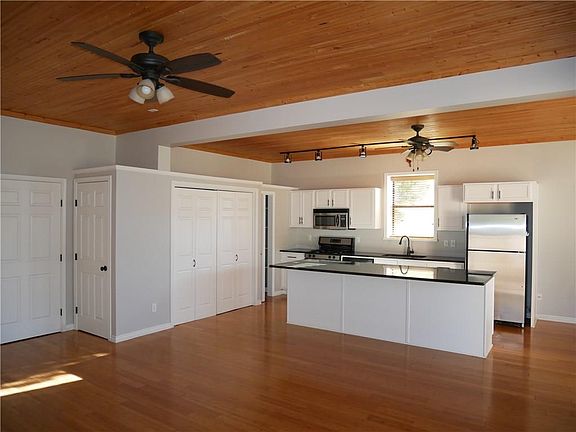 5th image of 16216 Stewart Rd Unit B