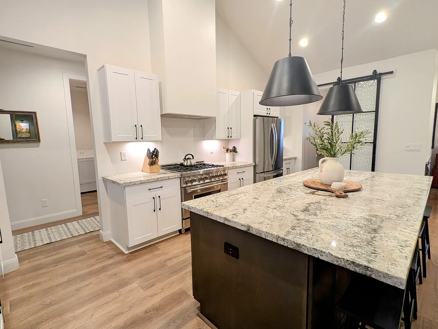 4801 W Laskin Trl — Photo 2