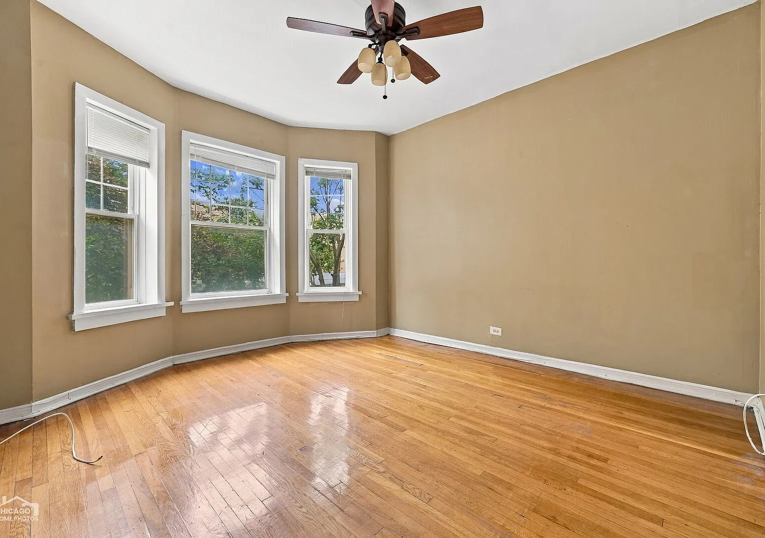 3 bed, $2,775 — Photo 2
