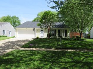 43 Sherwick Rd, Oswego, IL 60543